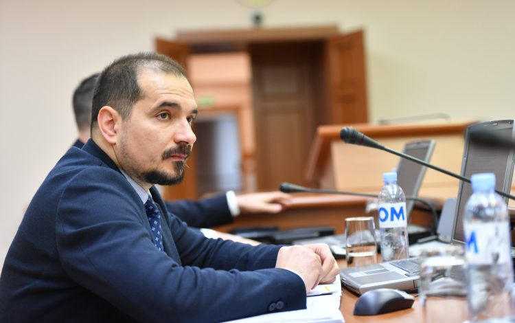 Photo of Ajutorul social va fi redus treptat. Ministrul Muncii: Stimulăm angajarea în câmpul muncii