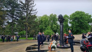 Photo of video | Autoritățile au depus flori la Complexul Memorial „Eternitate”, pentru comemorarea celor căzuți în cel de-al Doilea Război Mondial