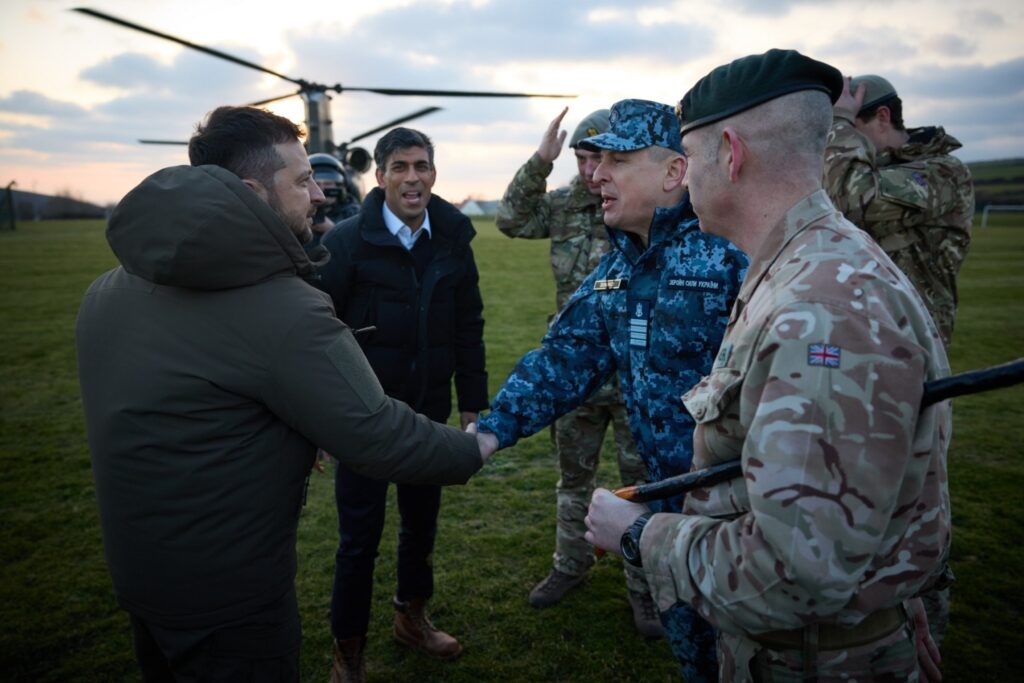 Photo of Vizită surpriză a lui Zelenski la Londra: Președintele Ucrainei se întâlnește cu premierul Rishi Sunak pentru „negocieri substanțiale”