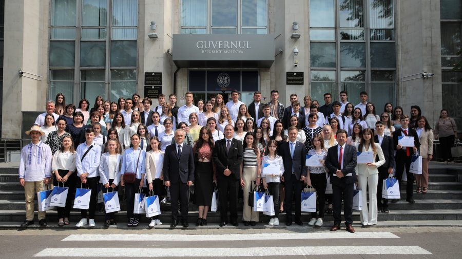 Photo of 78 de elevi din Republica Moldova au fost premiați de Guvernul României