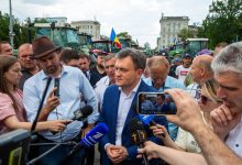 Photo of Dorin Recean a discutat cu agricultorii care au protestat în centrul capitalei