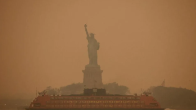 Photo of Statuia Libertății, învăluită de o ceață portocalie. Fumul incendiilor de vegetație din Canada a ajuns până în SUA