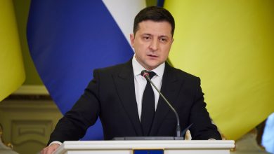 Photo of Ucraina: Preşedintele Zelenski califică distrugerea barajului drept o „bombă ecologică de distrugere în masă”