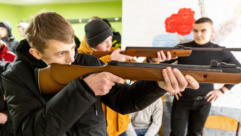 Photo of Copiii din Rusia vor învăța la școală cum să folosească drone de război și alte tipuri de arme