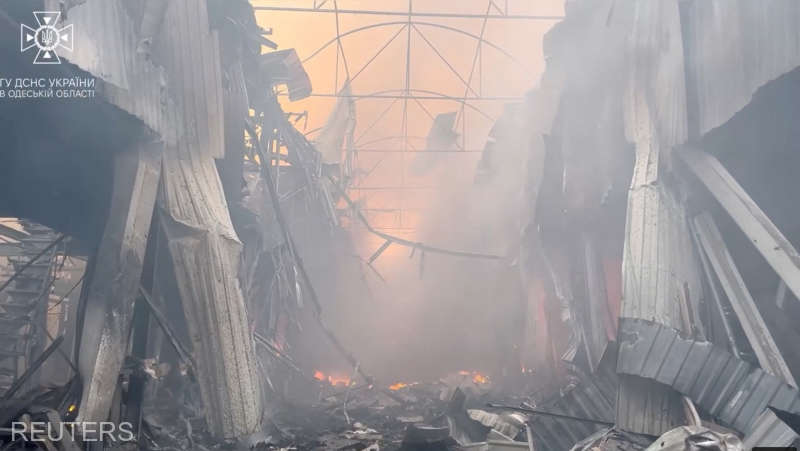 Photo of Rusia a bombardat portul ucrainean Odesa pentru a treia noapte consecutiv