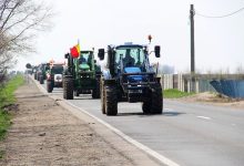 Photo of Fermierii ies la protest: Anunță că vor picheta sediul Ministerului Agriculturii și al Agenției de Intervenții și Plăți în Agricultură