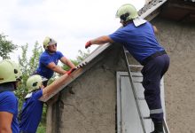 Photo of foto | Ajutoarele continuă să ajungă la casele oamenilor care au avut de suferit în urma furtunii