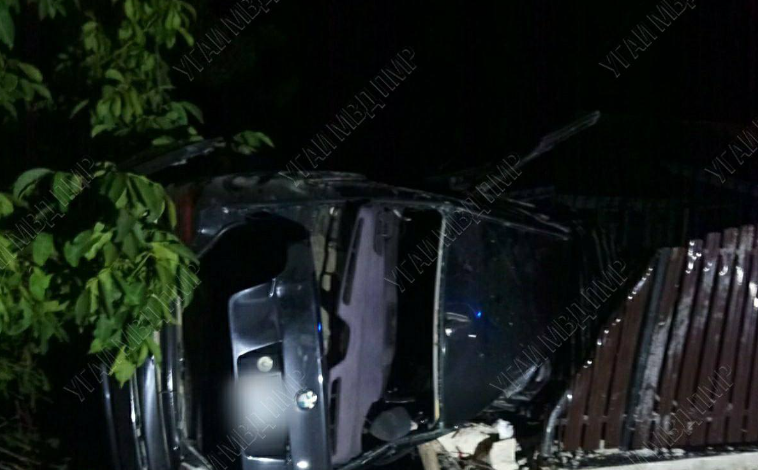 Photo of Accident la Camenca după ce un copil a luat mașina tatălui său: Un minor a murit, iar alții patru au fost răniți