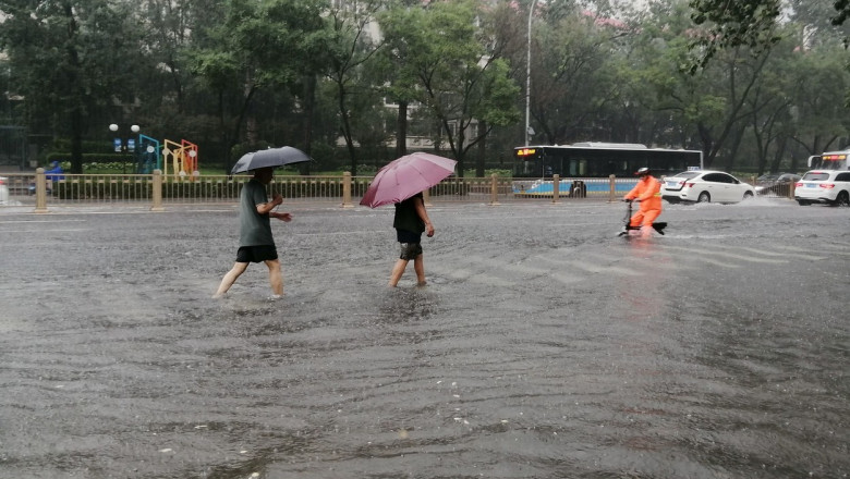 Photo of Cel puţin 33 de oameni au murit, iar alți 18 sunt dați dispăruți după cele mai puternice ploi înregistrate vreodată la Beijing