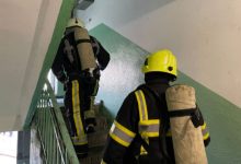 Photo of video | Incendiu într-un apartament de la Buiucani. Trei echipe de pompieri, la fața locului