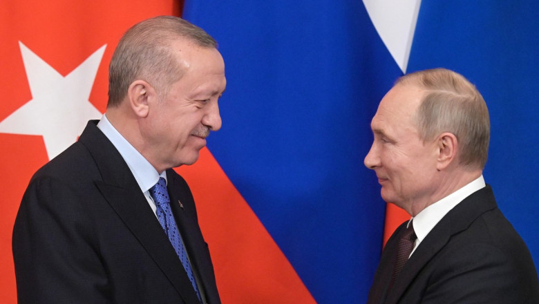 Photo of Kremlinul anunță că Putin și Erdogan se vor întâlni luni, la Soci. Ce vor discuta cei doi lideri