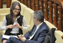 Photo of Ex-soția fostului deputat Sergiu Sîrbu candidează la șefia Primăriei Căușeni din partea unui partid afiliat lui Șor