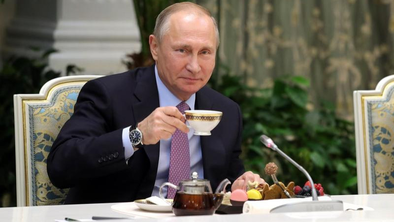 Photo of Invitație neașteptată de la Putin: Îl cheamă pe Biden la Moscova pentru „clătite și o ceașcă de ceai”