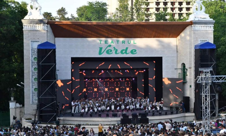 Photo of Eveniment dedicat Zilei Profesorilor, la Teatrul Verde din Parcul „Valea Morilor”. Când va avea loc
