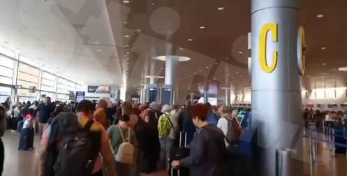 Photo of video | Sute de moldoveni sunt blocați pe Aeroportul din Tel-Aviv