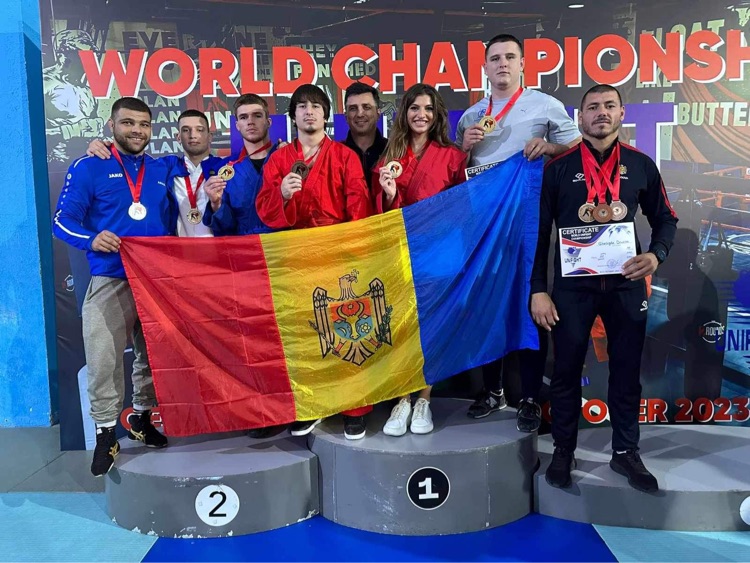 Photo of Sportivii moldoveni au cucerit 11 medalii de la Campionatul Mondial la Lupte Universale