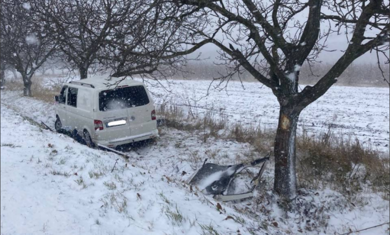 Photo of Încă un accident grav în condiții de iarnă! Un deces și câteva persoane rănite la Orhei