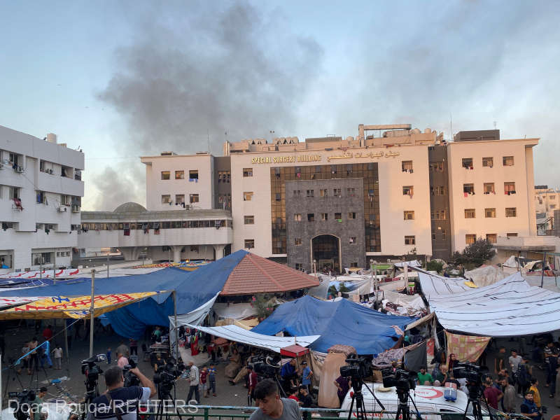 Photo of Noi atacuri israeliene au vizat trei spitale din Fâşia Gaza