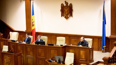 Photo of video | Președintele Radei Supreme a Ucrainei, în Parlamentul R. Moldova: „Mă închin adânc și mulțumesc sincer oamenilor R. Moldova – o țară mică cu o inimă mare”