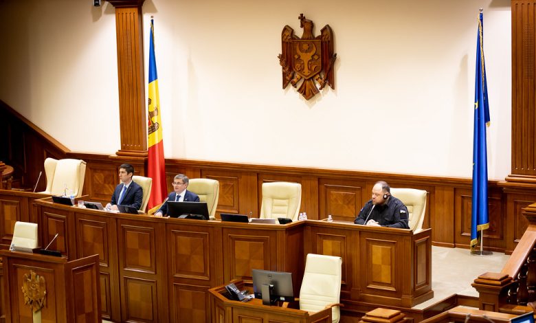 Photo of video | Președintele Radei Supreme a Ucrainei, în Parlamentul R. Moldova: „Mă închin adânc și mulțumesc sincer oamenilor R. Moldova – o țară mică cu o inimă mare”