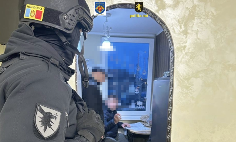 Photo of audio | Două persoane, reținute pentru șantajarea unui moldovean: „Până nu distrug tot, nu îți dau pace”