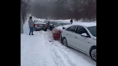 Photo of video | Accident în lanţ din cauza gheţii: „Strada Studenților e patinoar”