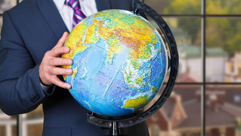 Photo of Forumul Economic Mondial, despre riscurile cu care se va confrunta omenirea în 2024: Vremea extremă, AI și dezinformarea