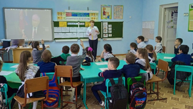 Photo of Școlile ruse organizează lecții extrașcolare și test de jocuri pe baza interviului lui Putin cu jurnalistul Tucker Carlson