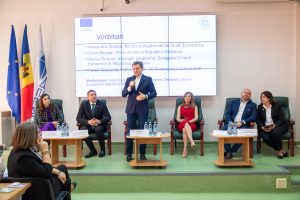 Dorin Recean îndeamnă tinerii să se înscrie la stagiile plătite în sectorul public: „Împreună, construim Moldova europeană”