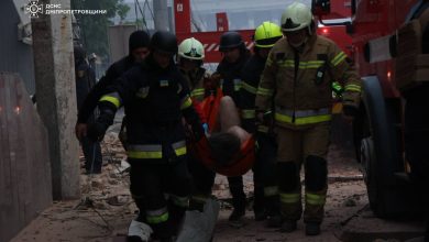 Photo of foto, video | Opt persoane au murit, iar alte 25 au fost rănite după ce armata rusă a atacat orașul Dnipro