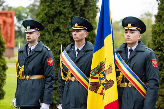 Photo of Guvernul vine cu clarificări: Ce sărbătorim pe 9 mai. Programul evenimentelor