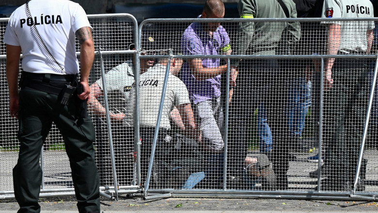 Photo of Răsturnare de situație în tentativa de asasinare a lui Fico. Atacatorul nu ar fi acţionat singur, așa cum se credea