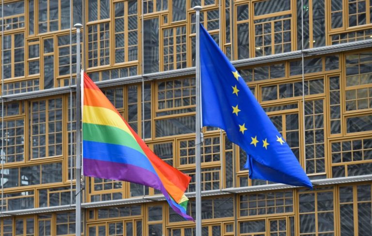 Photo of Violența împotriva LGBT+ a atins un nivel record în Europa
