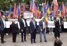 Photo of video | Susținătorii blocului „Victorie” au ieșit la protest. Verejanu anunță că mai multe persoane au fost reținute