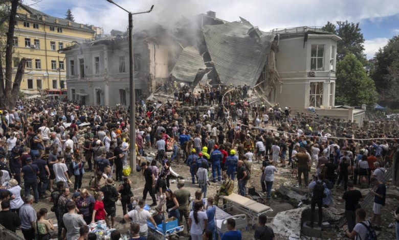 Photo of Un copil din R. Moldova era pe masa de operații în momentul atacului asupra spitalului de copii din Kiev