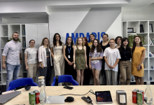 Photo of foto | 10 absolvente GirlsGoIT dau startul unui internship de 2 luni la compania Amdaris