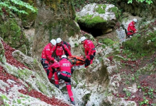 Photo of Un turist moldovean, salvat în Munţii Retezat din România