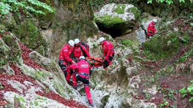 Photo of Un turist moldovean, salvat în Munţii Retezat din România