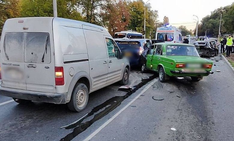 Photo of foto | Chișinău: Un bărbat a murit în urma unui accident cu implicarea a patru mașini