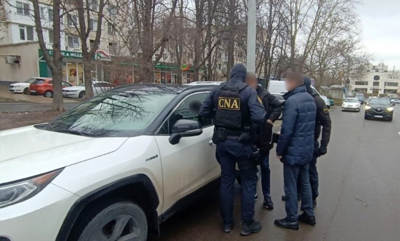 Photo of 30 de percheziții: Doi avocați sunt cercetați de CNA pentru corupere și trafic de influență