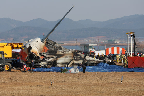 Photo of Investigaţie în cel mai grav accident aviatic din istoria Coreei de Sud soldat cu 179 de morţi