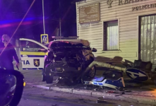 Photo of update, video | O mașină de poliție s-a lovit violent cu un Lexus, în centrul capitalei. Momentul impactului