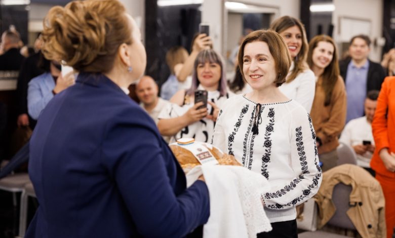 Photo of foto | Maia Sandu s-a întâlnit cu moldovenii din Italia și Spania: „Construim o Moldovă sigură și europeană”