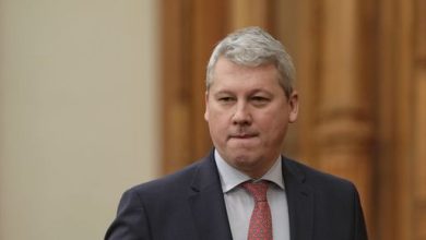 Photo of Cătălin Predoiu, numit premier interimar după demisia lui Marcel Ciolacu