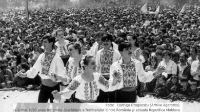 Photo of foto | 35 de ani de la „Podul de flori” – evenimentul care a deschis simbolic granița de pe Prut