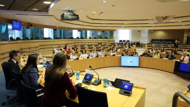 Photo of foto | 30 de elevi de la un liceu din Chișinău, premiați în Parlamentul European. Prin ce s-au remarcat