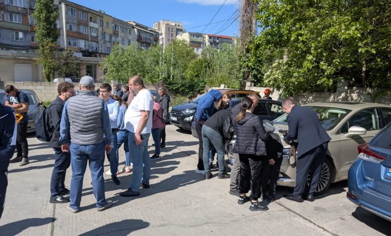 Photo of foto | Reprezentanții Guvernului, în discuții cu victimele incendiului de la Durlești: Ce ajutor le-au promis