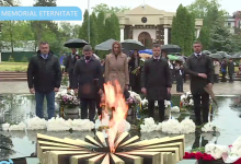 Photo of live | Depuneri de flori la Complexul memorial „Eternitate”. Maia Sandu: „Republica Moldova își comemorează eroii și celebrează victoria păcii”