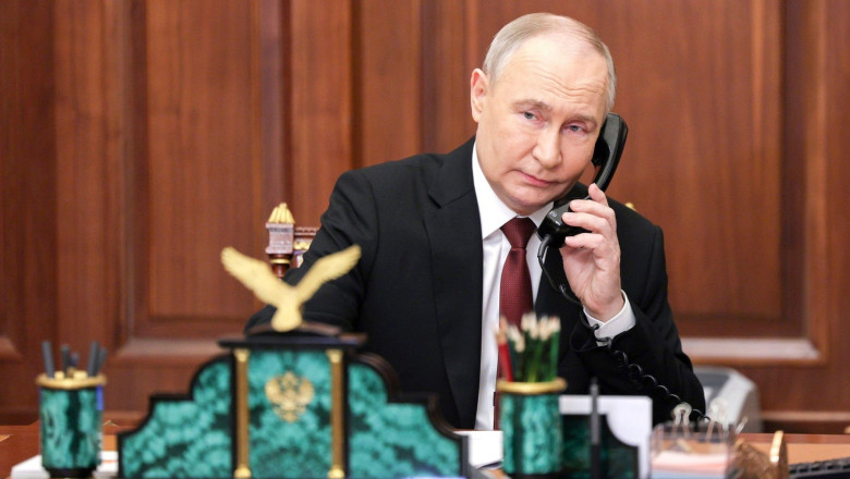 Photo of Dossier Center: Spionii Kremlinului colectează datele criticilor lui Putin din Europa și pregătesc „măsuri active” împotriva lor