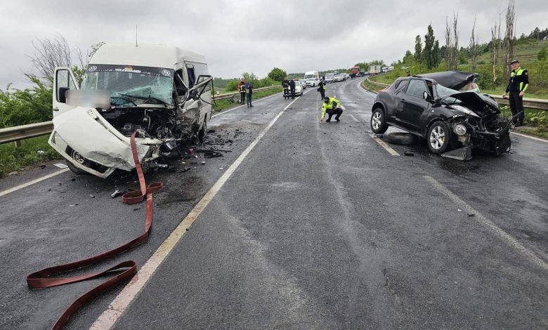 Photo of foto | Accident grav în apropiere de Bardar: șase persoane, printre care un minor, transportate la spital